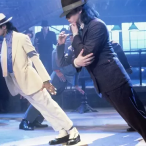 Làm thế nào để học nhảy như Michael Jackson và chinh phục sân khấu với những bước nhảy huyền thoại?
